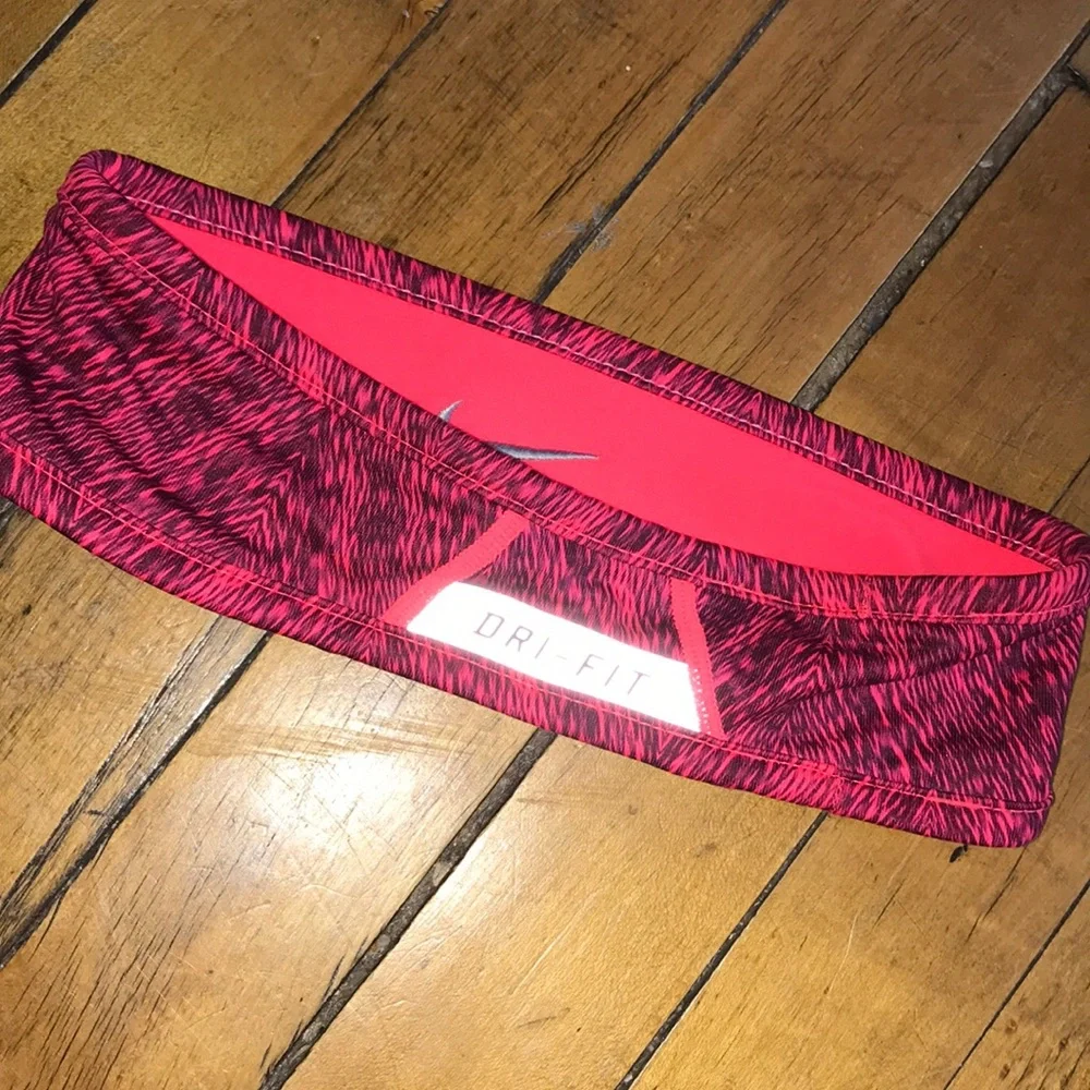 Nike RUN Pink Athletic Headband‎